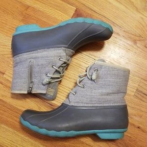 gray womens duck boots
